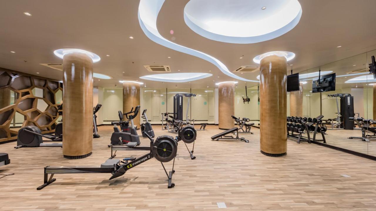 Patong 海滨海滩度假村【SHA Extra Plus】酒店 外观 照片 The gym at the hotel